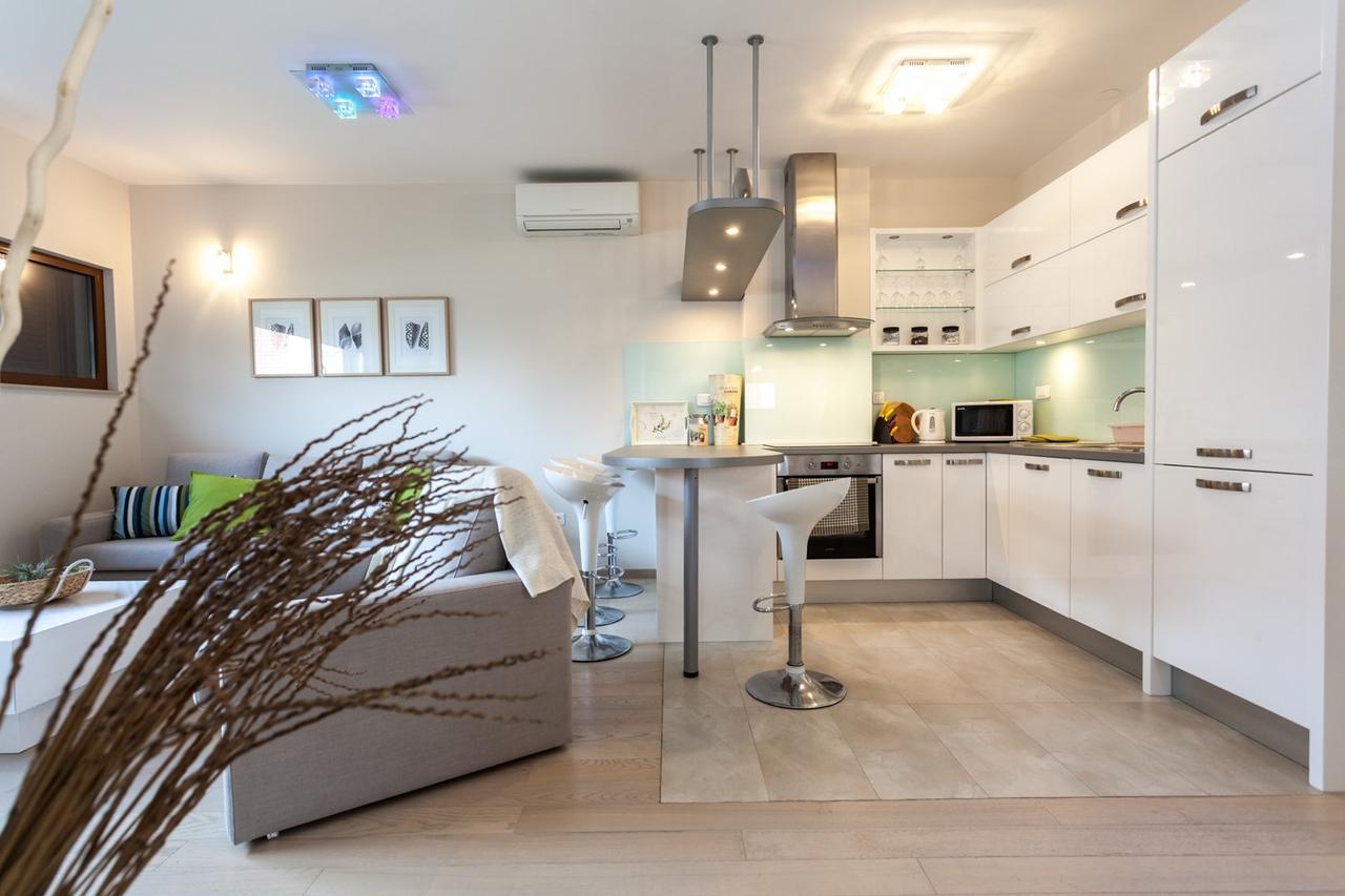 Renata Apartment 2Br, Near Beach * Petrcane