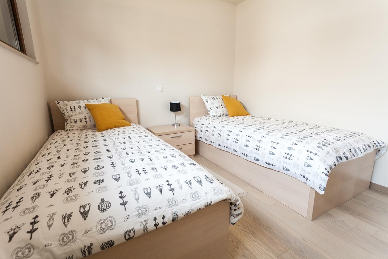 Renata Apartment 2Br, Near Beach Apartment Petrcane