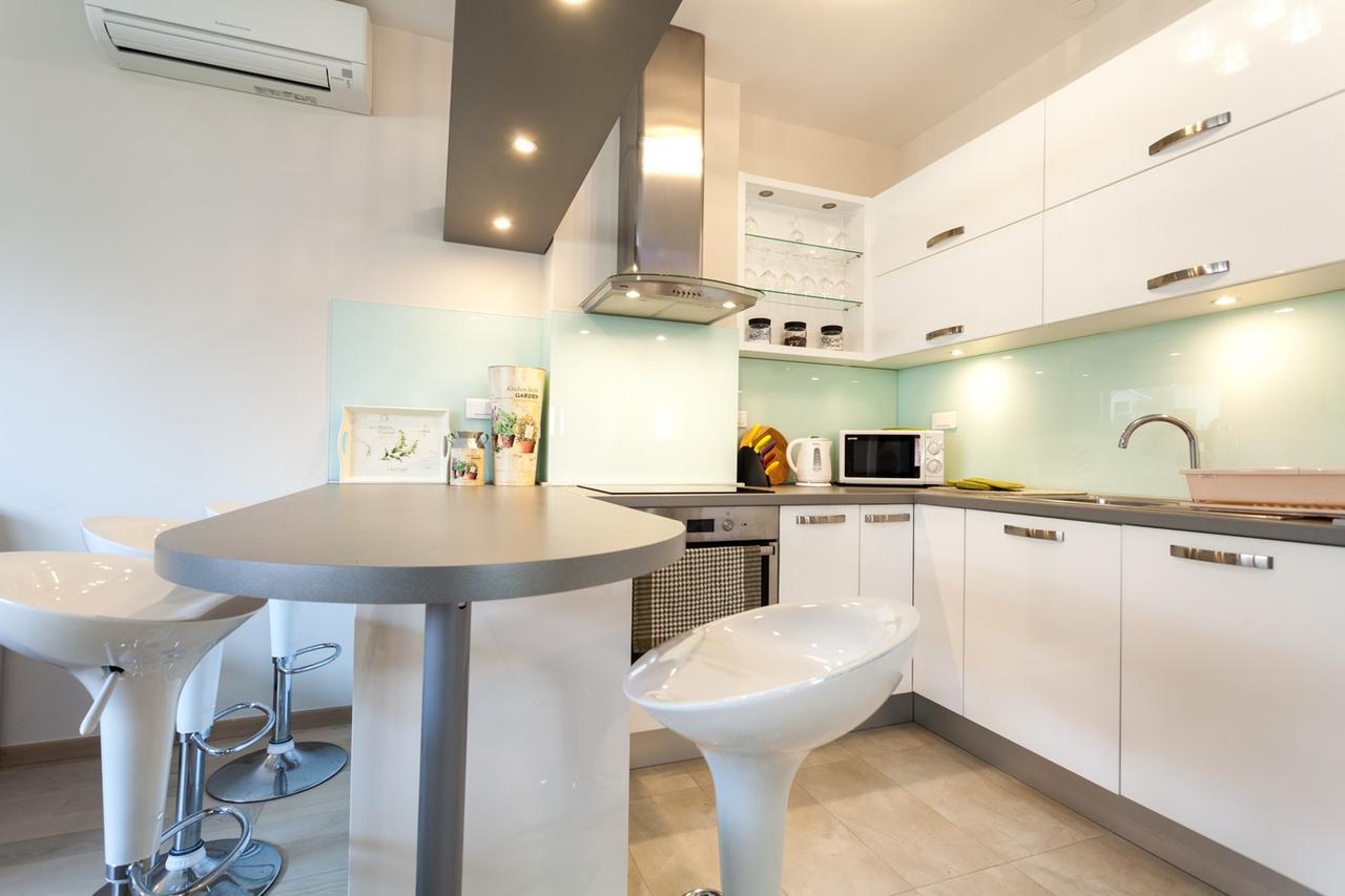 Renata Apartment 2Br, Near Beach Petrcane